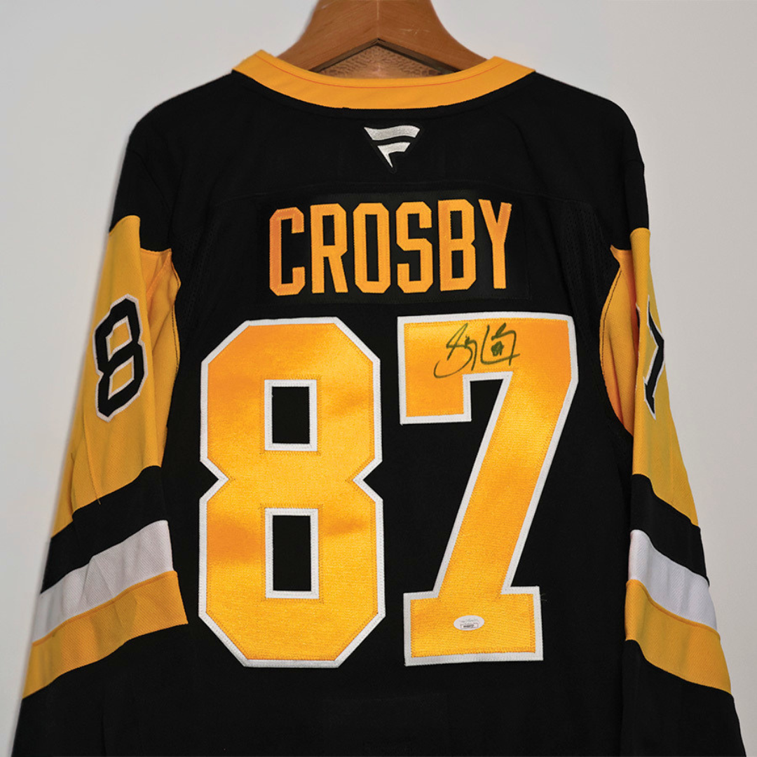 Signed Sidney Crosby Jersey (YORK FAMILY DONATION)
