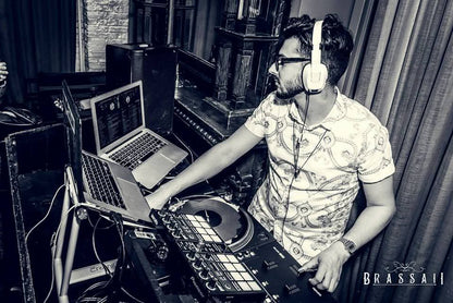 Private 90m DJ Lesson with Adam Meghji (YORK FAMILY DONATION)