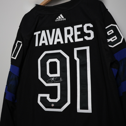 Signed John Tavares Jersey (YORK FAMILY DONATION)